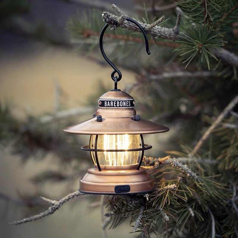 Barebones. Elevate life outdoors Vuurbak.