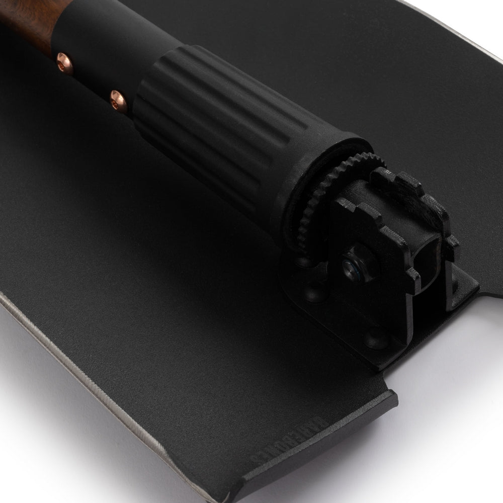 Barebones folding shovel with cover