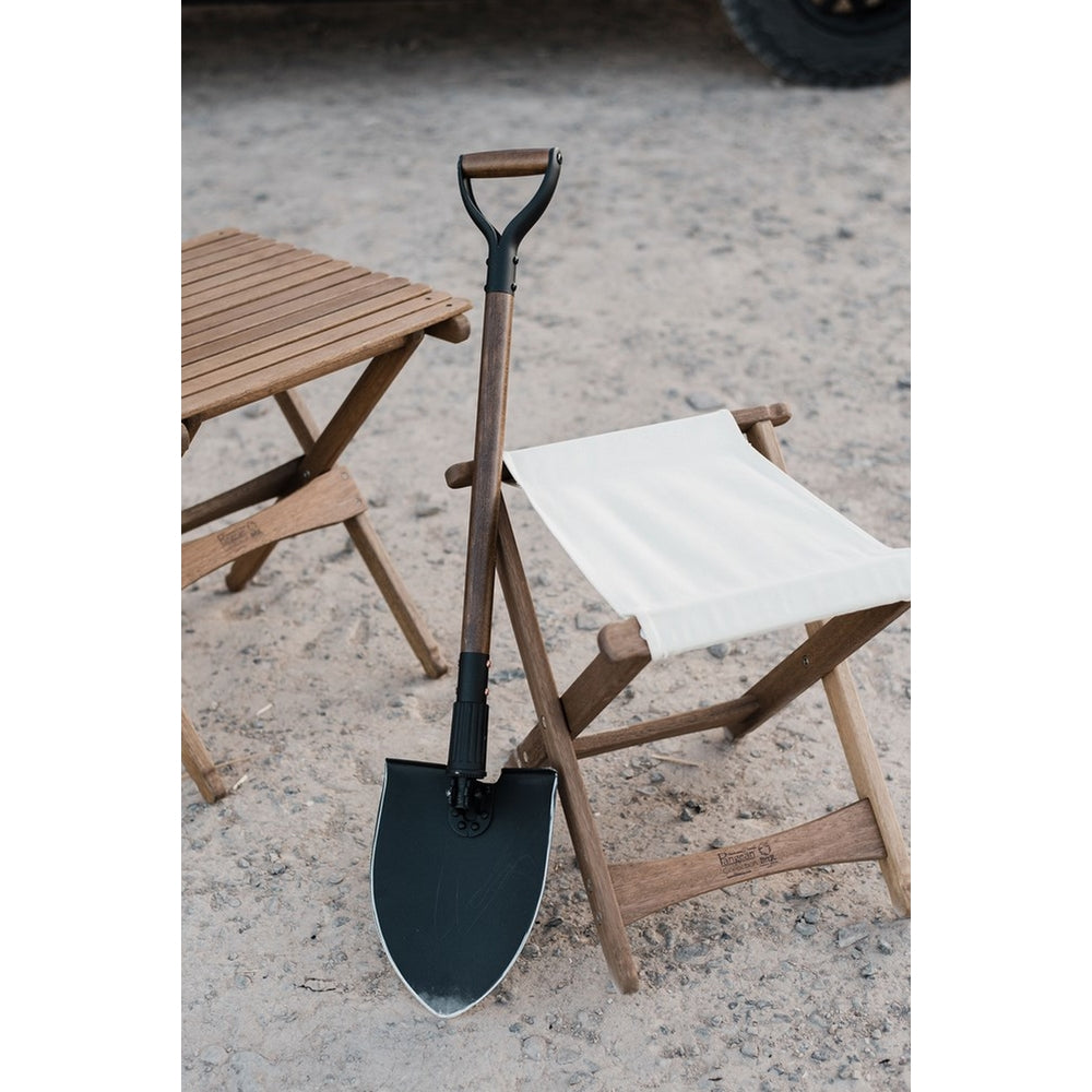 Barebones folding shovel with cover