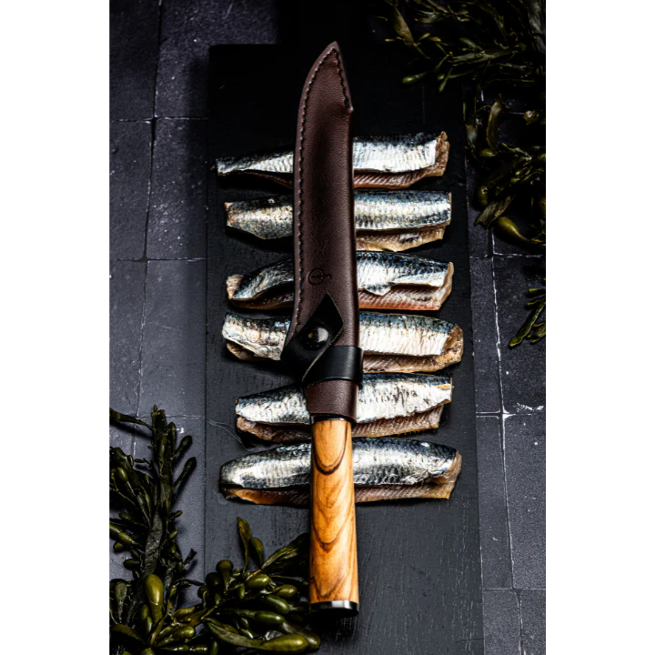 Forged Vis fileeer mes hoes