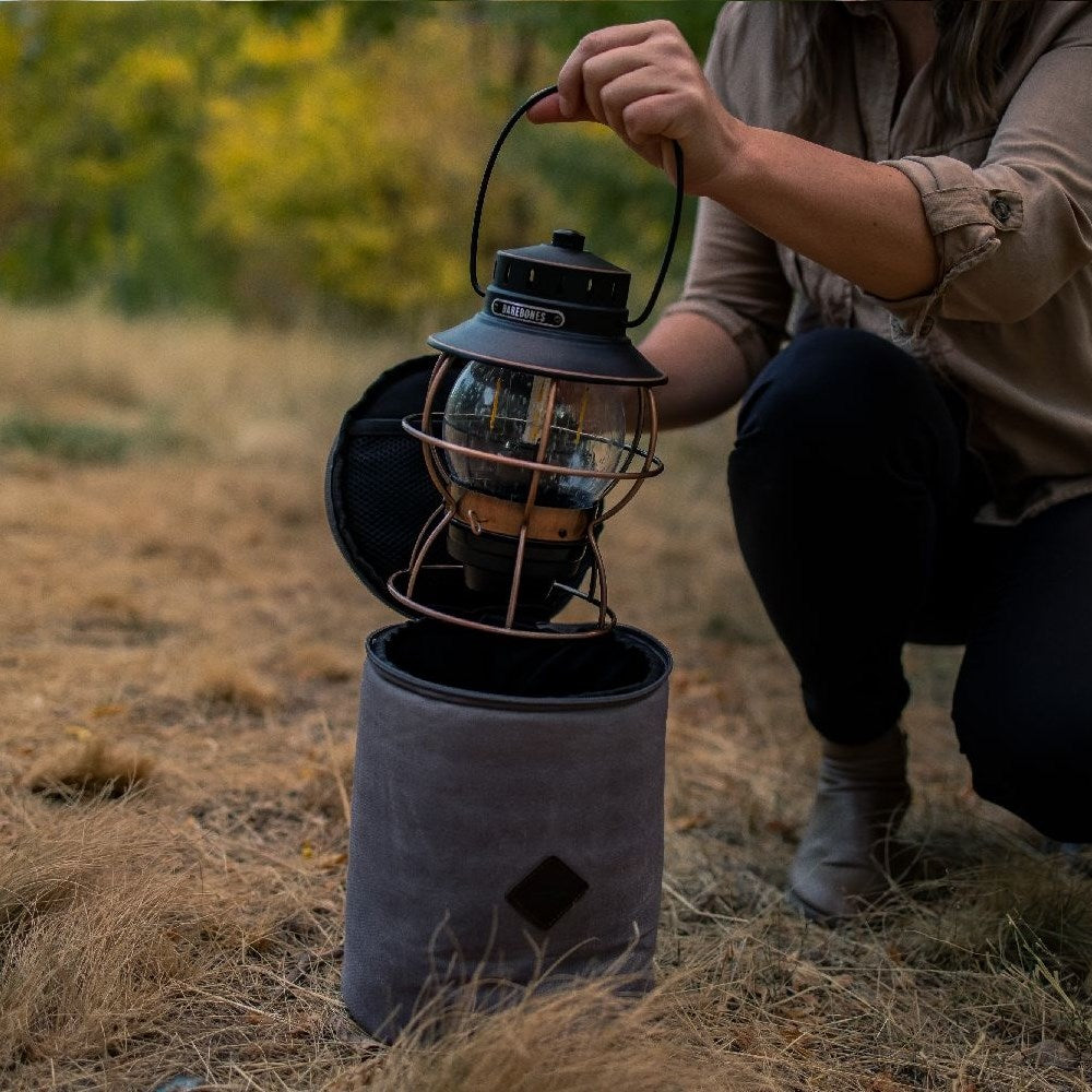 Barebones Railroad Lantern Messing -Koper  Industrieel. Met gratis luxe Barebones opbergtas ter waarde van 38,95